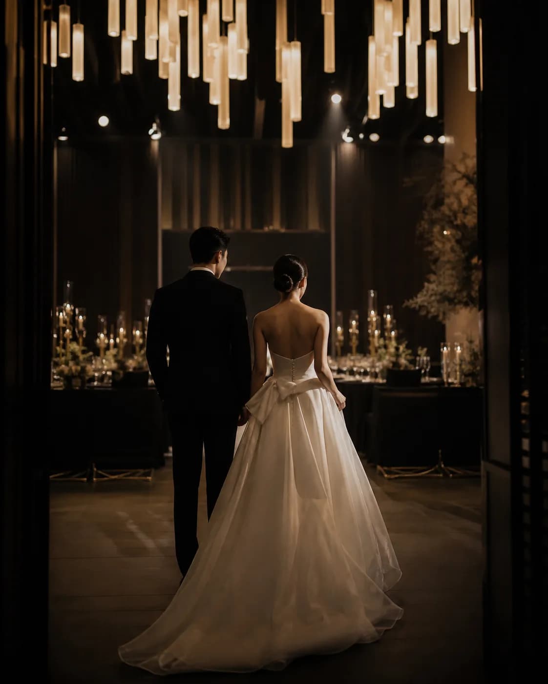 Ảnh xem trước mẫu thiệp Cinematic Noir
